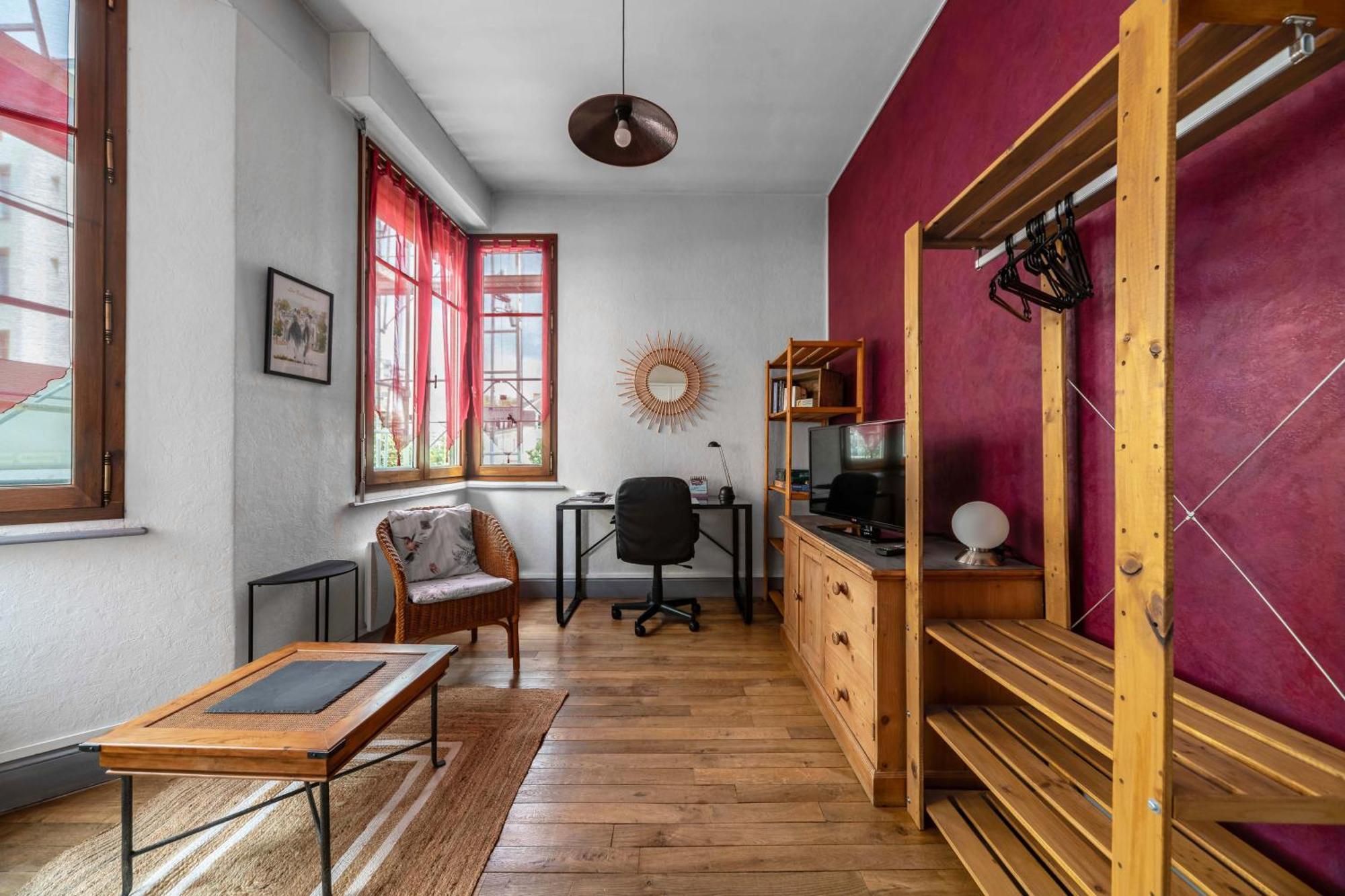 Le Lasteyras - Appartement Charmant En Centre Ville ヴィシー エクステリア 写真